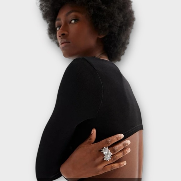 Urban Outfitters Glitter Statement Ring In Pearl - Picture 3 of 7